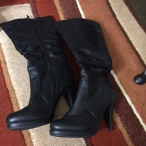 black Heeled boots
